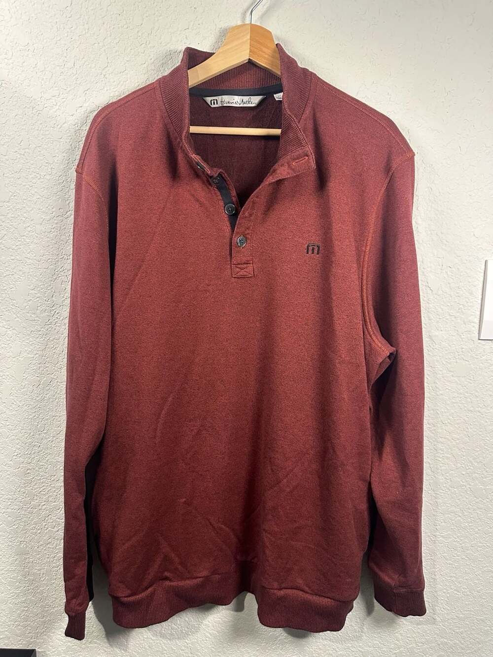 TravisMathew Men's Burgundy Heather 3-Button Mock Neck Pullover Sweater XXL